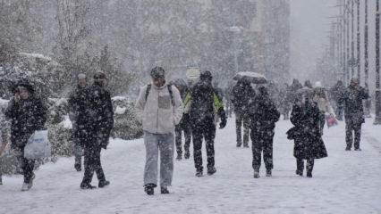 AKOM yeni tarih verdi: İstanbul'a yeniden geliyor! Kar kalınlığı ne kadar olacak?
