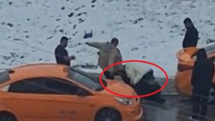 Ankara'da 5 kişi bir kişiyi yol ortasında tekme ve yumrukla darbetti