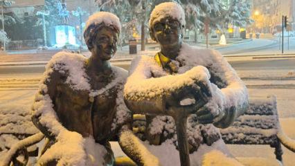 Bursa'da lapa lapa kar yağışı! Kent beyaza b&uuml;r&uuml;nd&uuml;