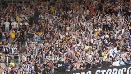 D&uuml;nyada en &ccedil;ok taraftarı olan 20 kul&uuml;p: Listede T&uuml;rkiye'den tek takım var