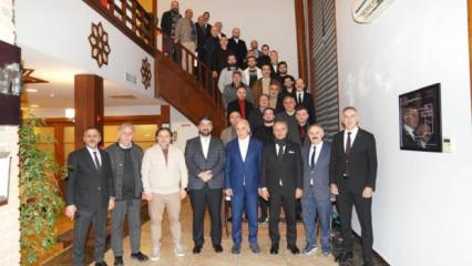 Ensar Vakfı &Uuml;mraniye Şubesi a&ccedil;ılış yemeği yoğun katılımla ger&ccedil;ekleştirildi