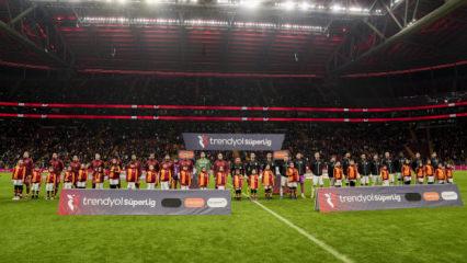 Galatasaraylı taraftarlar ayaklandı! Ma&ccedil; esnasında 'Y&ouml;netim istifa' sesleri