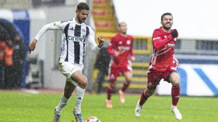 S&uuml;per Lig'de g&uuml;n&uuml;n a&ccedil;ılış ma&ccedil;ı: Karlar altında puanlar paylaşıldı