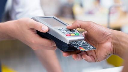 Kredi kartı ve banka kartı kullanan herkesi ilgilendiriyor: Bug&uuml;nden itibaren değişecek! &Ouml;nleminizi alın