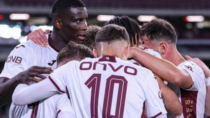 Trabzonspor'un yıldızına Avrupa'dan teklif var: Pazarlıklar s&uuml;r&uuml;yor