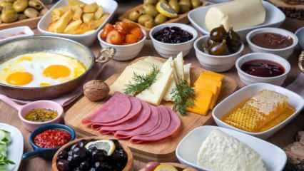 G&uuml;n boyu enerjik ve dengeli olmanın sırrı: Kahvaltı ne zaman yapılmalı?