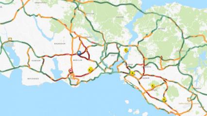 Kar yağdı, İstanbul'da trafik y&uuml;zde 80'e &ccedil;ıktı