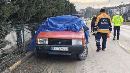 Karab&uuml;k'te park halindeki ara&ccedil;ta sır &ouml;l&uuml;m
