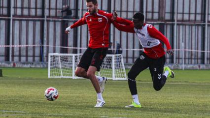 Samsunspor revire d&ouml;nd&uuml;: 4 futbolcu kritik ma&ccedil;ta yok