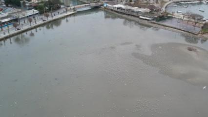 Silivri ve Avcılar'da deniz metrelerce &ccedil;ekildi