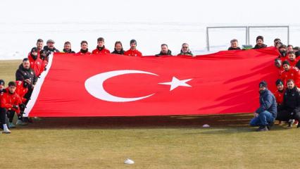 Sivasspor&rsquo;dan T&uuml;rk bayrağına y&ouml;nelik saldırıya sert tepki