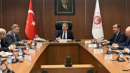 Ticaret Bakanlığı zincir marketlerle toplantı d&uuml;zenledi