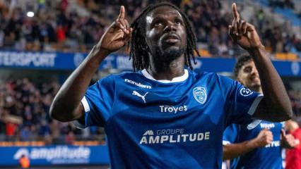 Transfer a&ccedil;ıklandı! Samsunspor, Musaba'nın yerini doldurdu