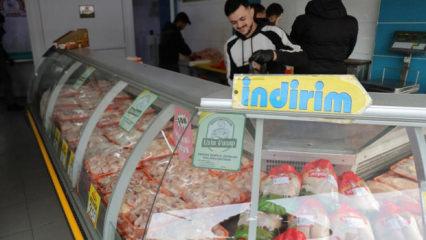 Zehirlenmeler tavuk fiyatlarını baskıladı