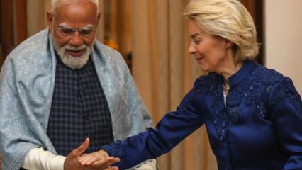 AB 'tarihi anlaşmayı' duyurdu: 20 yıllık m&uuml;zakereden sonra imzalar atıldı