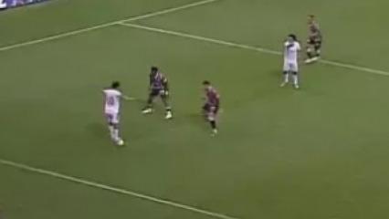 Brezilyalı futbolcu Dodo'ya '&ccedil;alım' dersi! G&ouml;rd&uuml;ğ&uuml; sarı kartı hi&ccedil; unutamayacak