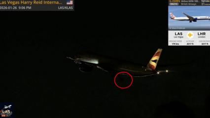 British Airways ait u&ccedil;ağın kalkışta tekerleği koptu