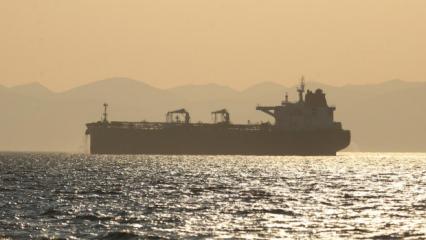 &Ccedil;anakkale Boğazı&rsquo;nda gemi arızası: Transit ge&ccedil;işler durduruldu