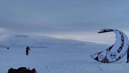 &Ccedil;ıldır G&ouml;l&uuml;&rsquo;nde paraş&uuml;tle u&ccedil;ma heyecanı yaşandı  
