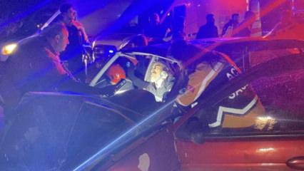 &Ccedil;orum'da iki otomobil &ccedil;arpıştı: 8 yaralı