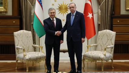 Cumhurbaşkanı Erdoğan ve &Ouml;zbek mevkidaşından &ouml;nemli a&ccedil;ıklamalar