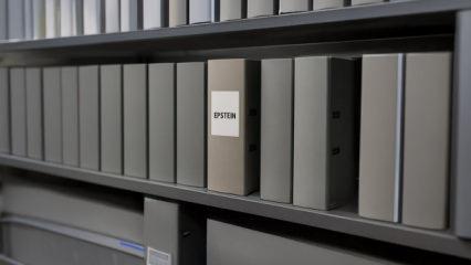 Epstein'a 4 g&uuml;nl&uuml;k sır ziyaret: Mide bulandıran iddia! Prensesin karanlık dosyası patladı