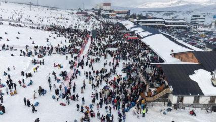 Doldu taştı! Y&uuml;z binler Erciyes'e akın etti! 
