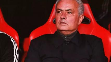 Kalecinin gol&uuml;yle ilk 24'e giren Benfica'da Mourinho'dan bomba 'intihar' s&ouml;zleri