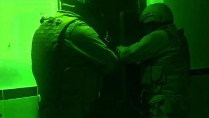 Kırmızı b&uuml;ltenle aranan 13 su&ccedil;lu T&uuml;rkiye'ye getirildi!