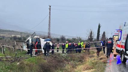 Korkun&ccedil; kaza! Sağlık personellerini taşıyan servis &uuml;z&uuml;m bağına u&ccedil;tu: 1 &ouml;l&uuml;, 24 yaralı