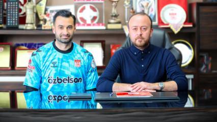 Transfer yasağı kalktı! Efsane takım forvet ve kaleciyi aynı g&uuml;n a&ccedil;ıkladı