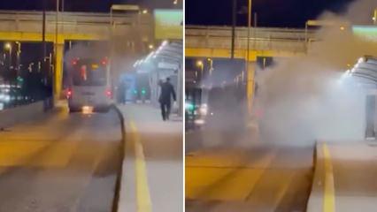 &Uuml;sk&uuml;dar&rsquo;da metrob&uuml;ste yangın