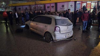 Yağış sonrası &ccedil;&ouml;ken yol kazaya neden oldu: 3 yaralı