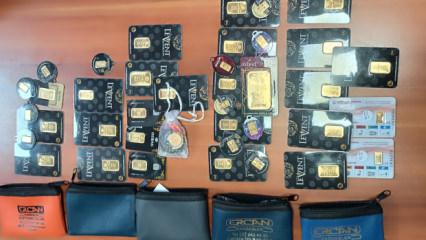 Yolda bulduğu &ccedil;antanın i&ccedil;inden 237 gram altın &ccedil;ıktı, sahibine teslim etti