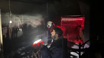 Hakkari'de korkutan ev yangını: 4 &ccedil;ocuk hastaneye kaldırıldı