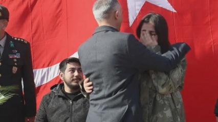 Yapılan iyiliği hi&ccedil;bir zaman unutmadı! 3 yıldır sakladığı emanetin sahibiyle buluştular...