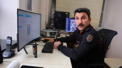 Depremde g&ouml;rev yerini bırakmayan itfaiyeci, binden fazla cana dokundu