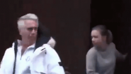 Epstein malikanesindeki detay! Kameralara takılan gizemli kadın yeniden g&uuml;ndemde