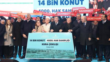 Gaziantep B&uuml;y&uuml;kşehir'den miting gibi kura &ccedil;ekimi!