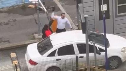 Kadık&ouml;y&rsquo;de yol verme kavgası: Otomobilin aynasını kırdı