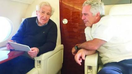 Solculara Chomsky şoku: Epstein ile derin ilişkisi ortaya &ccedil;ıktı