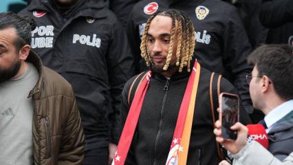 Galatasaray'ın yeni transferi Sacha Boey İstanbul'da! 