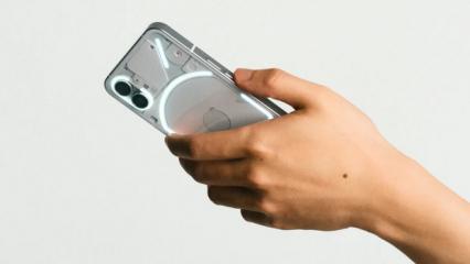 Telefon devinden şoke eden karar! Piyasada g&ouml;remeyeceksiniz