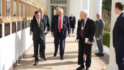 Trump, "Uyuşturucu ka&ccedil;ak&ccedil;ısı" dediği Gustavo Petro ile g&ouml;r&uuml;şt&uuml;