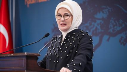 Emine Erdoğan: Batılı imaj taşımayan kadının &ccedil;ağdışı sayılmasına &uuml;z&uuml;l&uuml;yoruz