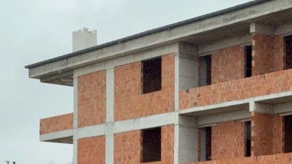 Baba oğul, &ccedil;atıda bulduklarına inanamadı! &Ouml;l&uuml;mden son anda kurtardılar