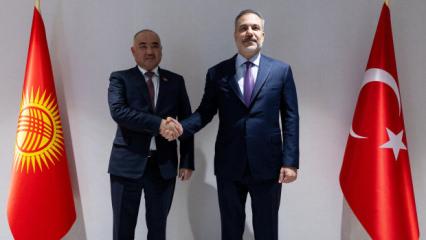 Bakan Fidan, Kırgızistan Meclis Başkanı ile bir araya geldi