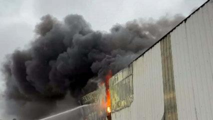 Balıkesir'de depoda yangın