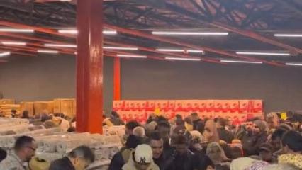 100 TL&rsquo;lik indirim izdihamı: Birbirlerini ezdiler