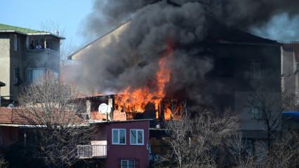 Gecekonduda &ccedil;ıkan yangın binaya sı&ccedil;radı